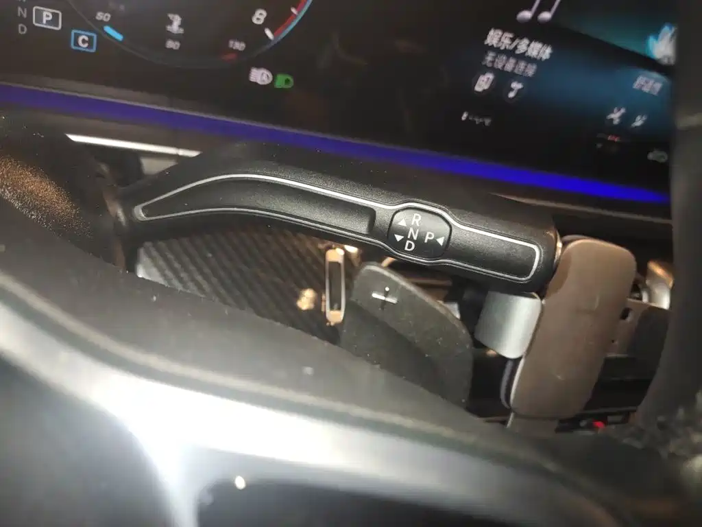 Mercedes-Benz GLE (Import) — миниатюра 16