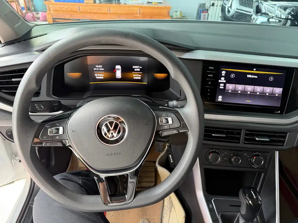 Volkswagen Polo — миниатюра 6