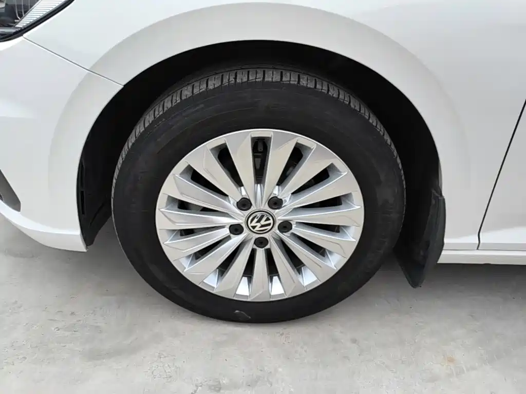 Volkswagen Lavida — миниатюра 23
