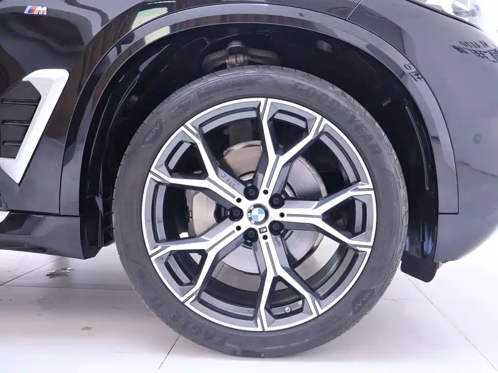 BMW X5 — миниатюра 6