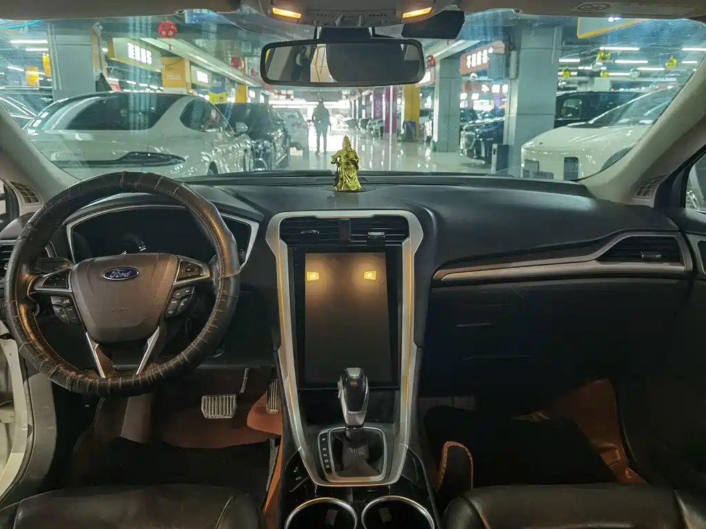 Ford Mondeo — миниатюра 8