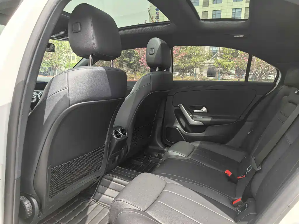 Mercedes-Benz A-Class — миниатюра 5