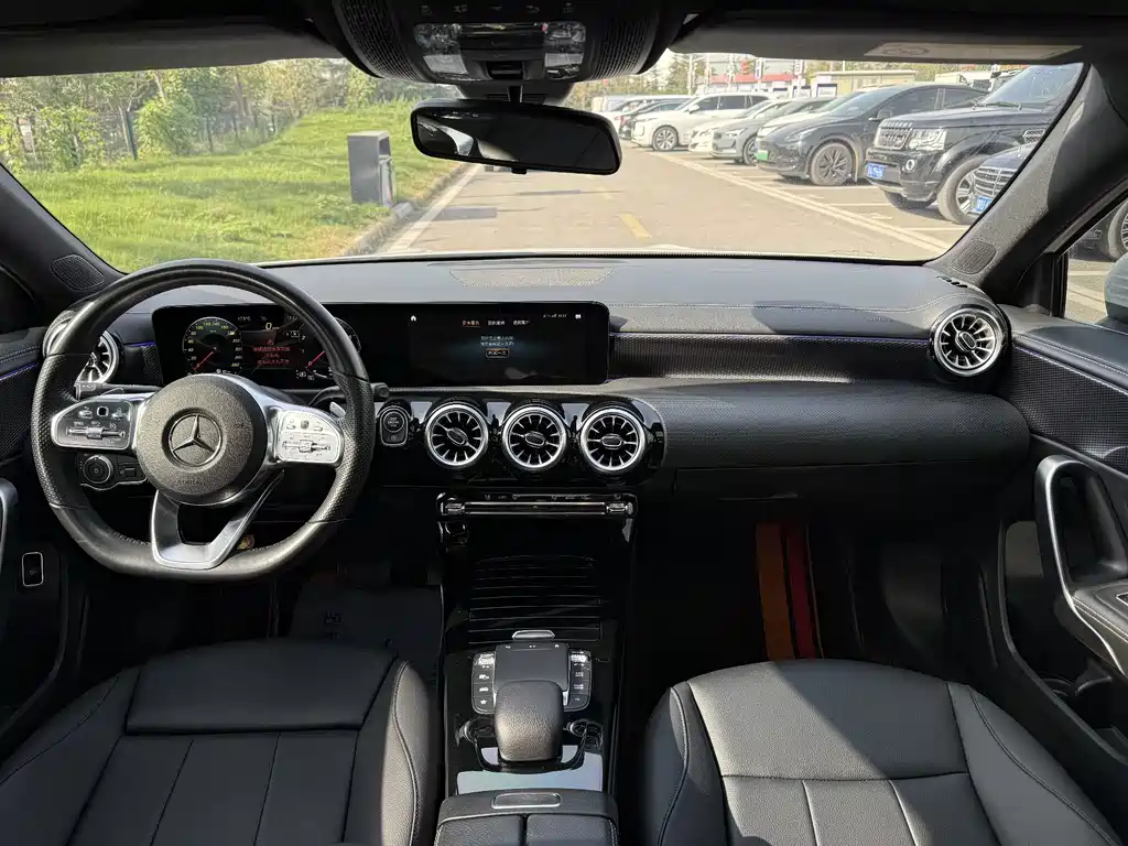 Mercedes-Benz A-Class — миниатюра 11