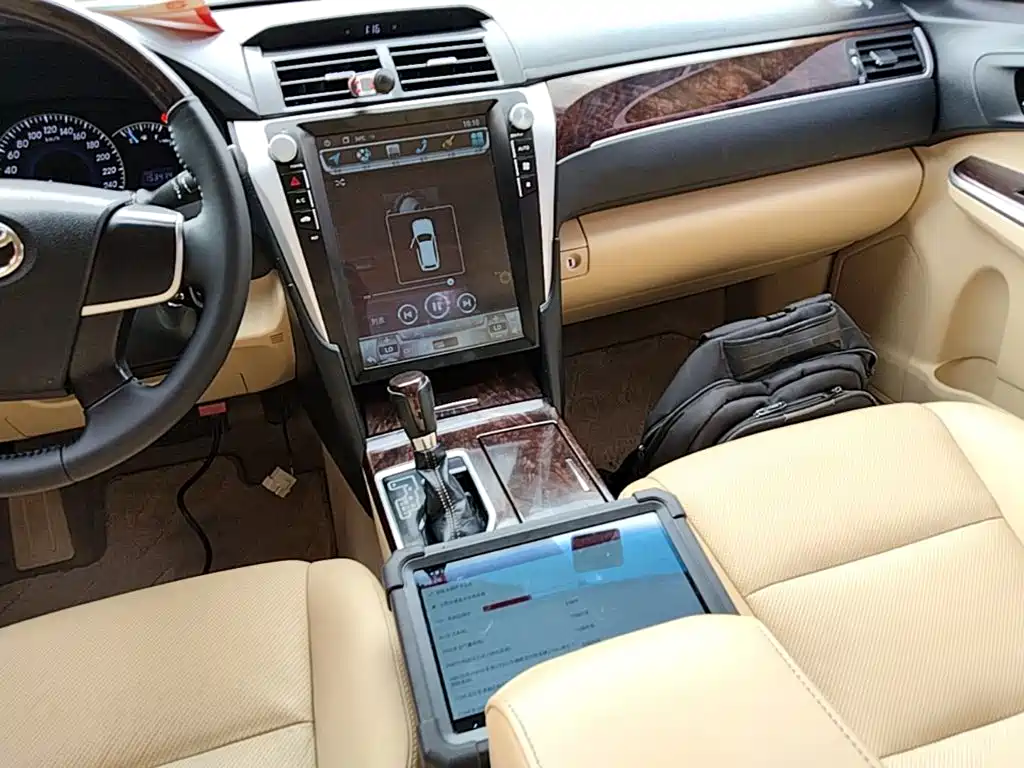 Toyota Camry — миниатюра 13