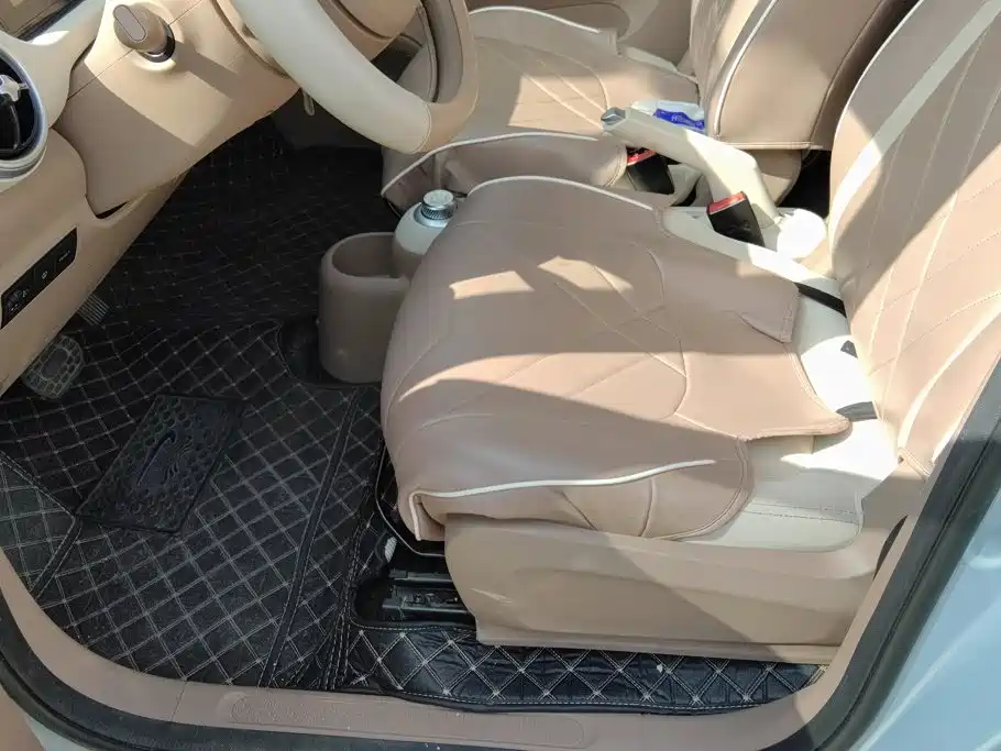 Wuling MINIEV — миниатюра 9