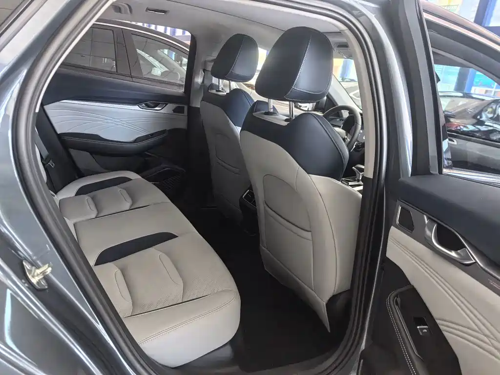 Geely Xingrui — миниатюра 12