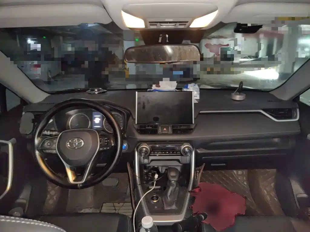 Toyota Wildlander — миниатюра 10