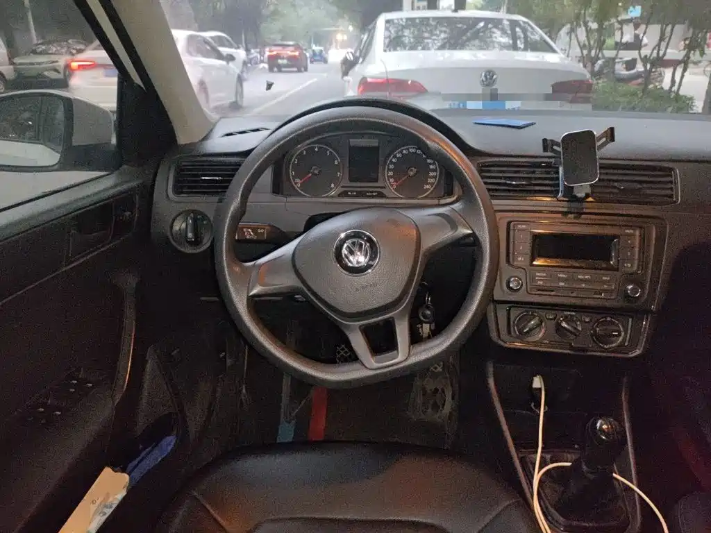 Volkswagen Santana — миниатюра 11