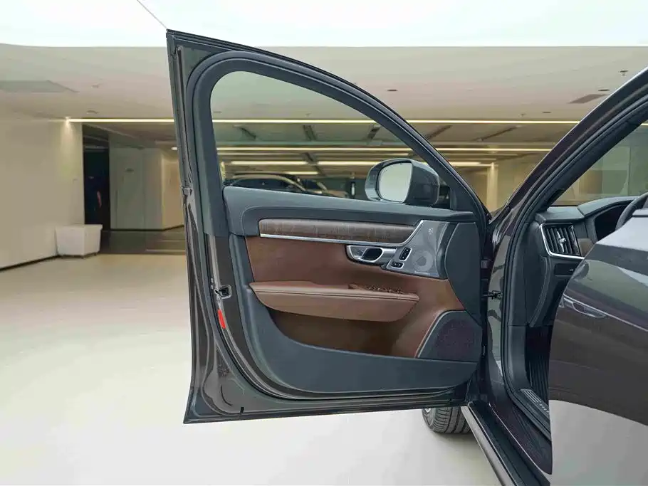 Volvo V90 — миниатюра 16