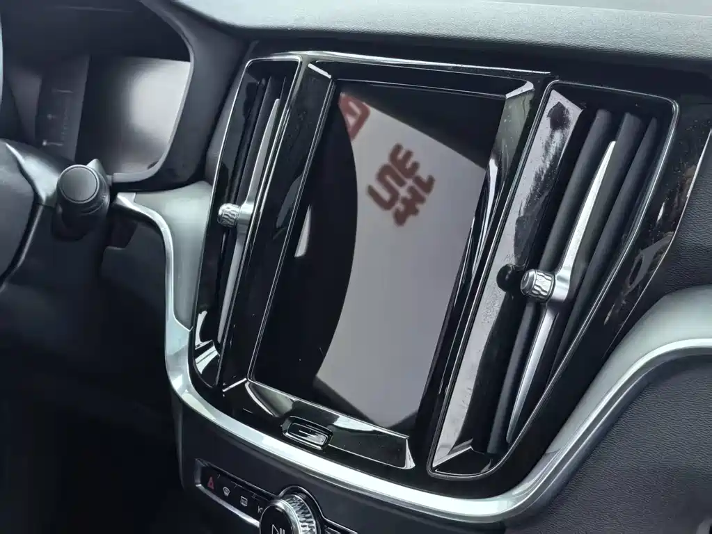 Volvo S60 — миниатюра 6