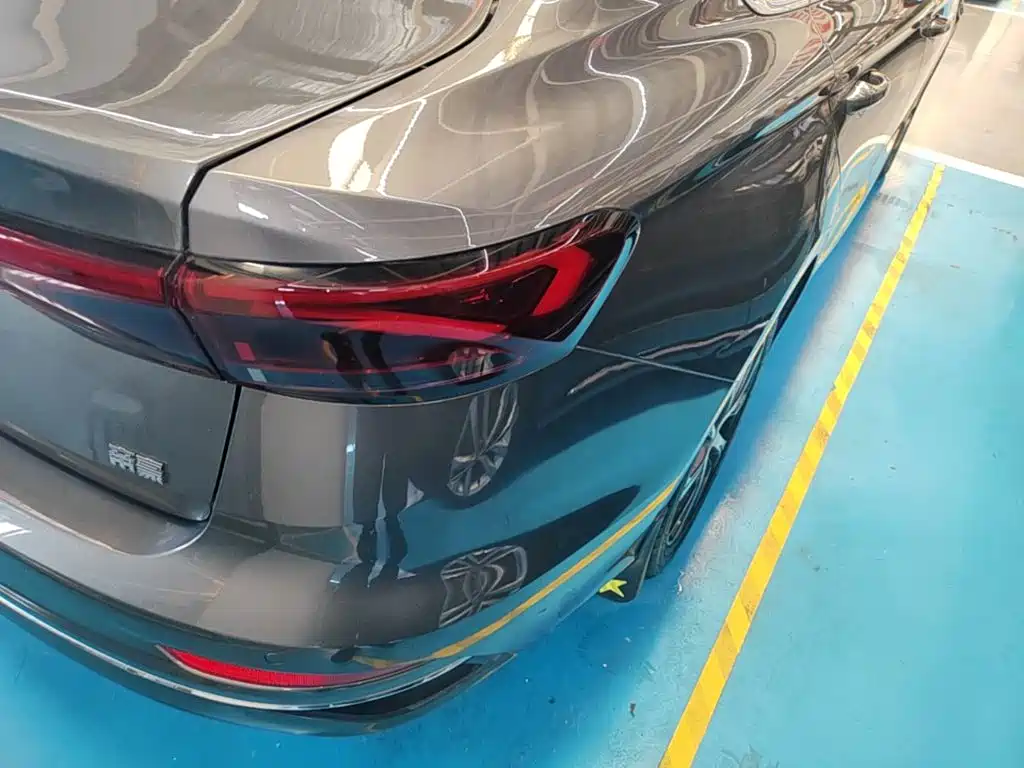 Geely Emgrand — миниатюра 8