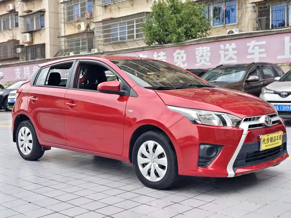 Toyota Yaris L — миниатюра 3