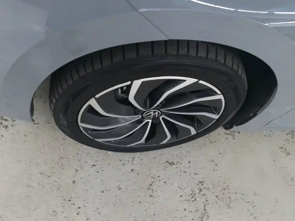 Volkswagen Golf — миниатюра 23