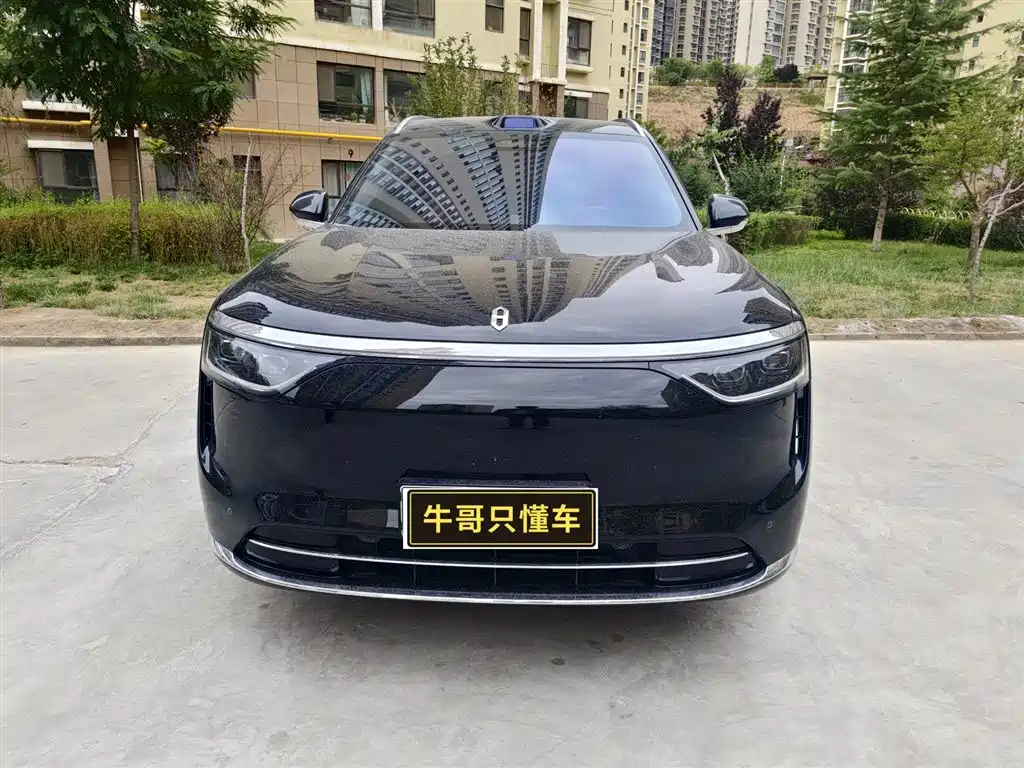 Aito M8 2025 Ultra 53.4kWh 6 мест (192 ）