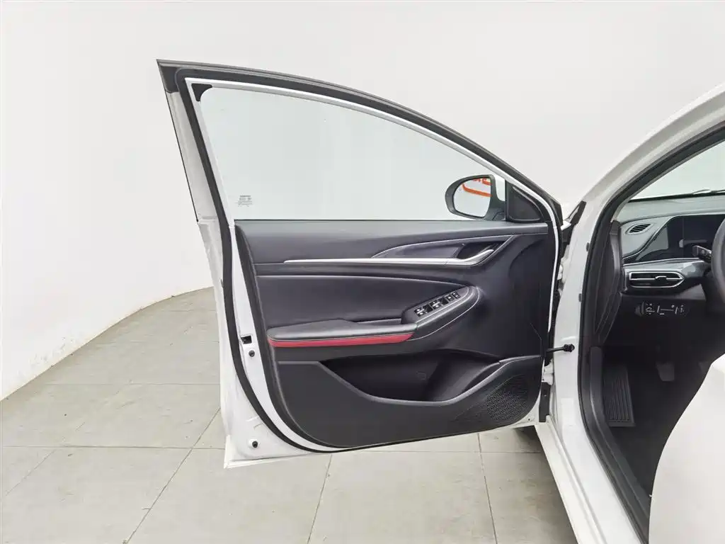 Changan Eado 2020 PLUS 1.6L GDI MT Luxury