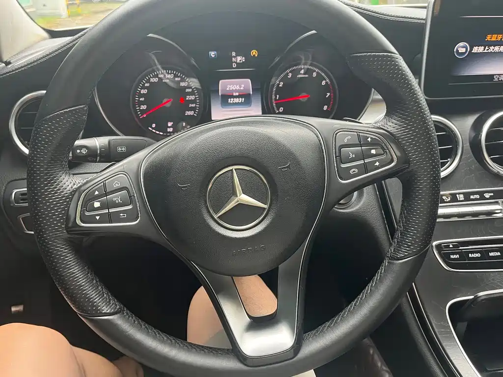 Mercedes-Benz C-Class — миниатюра 14