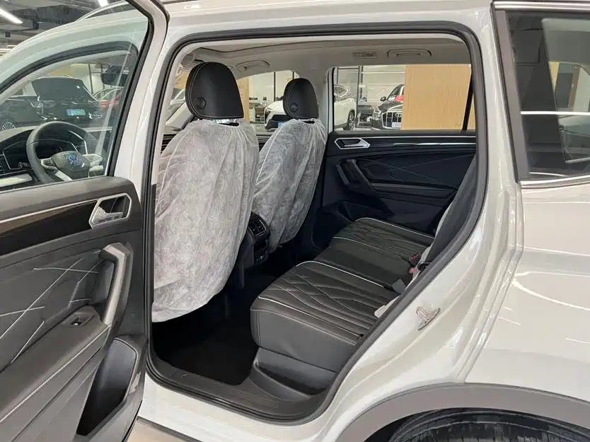 VOLKSWAGEN TIGUAN L NEW ENERGY