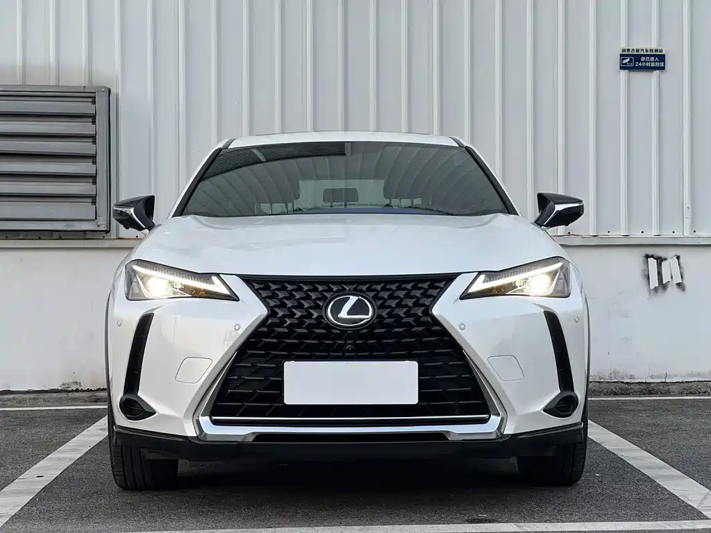 Lexus UX — миниатюра 2