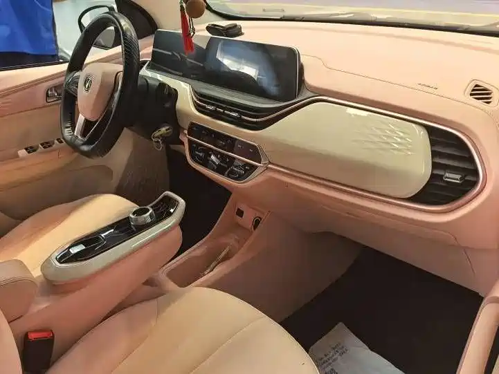 Changan Benben E-Star — миниатюра 9