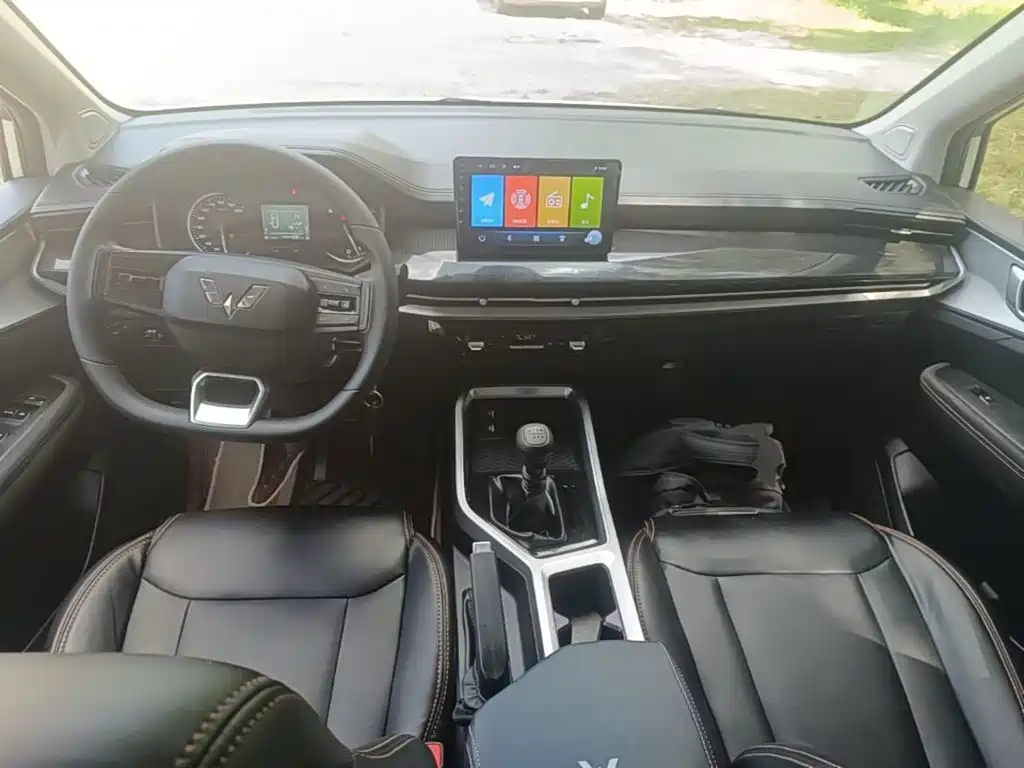 Wuling Jiachen — миниатюра 10