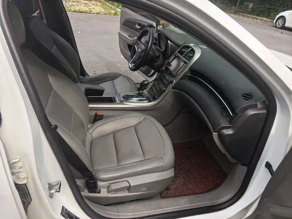 Chevrolet Malibu — миниатюра 9
