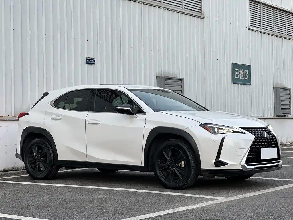 Lexus UX — миниатюра 3