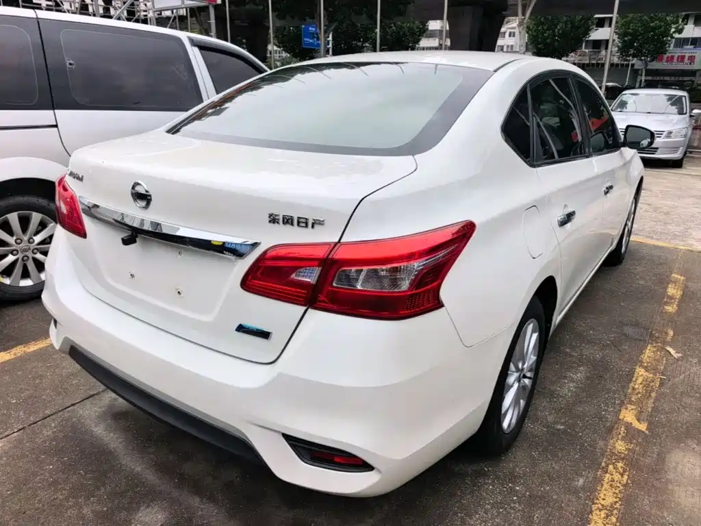 Nissan Sylphy — миниатюра 7