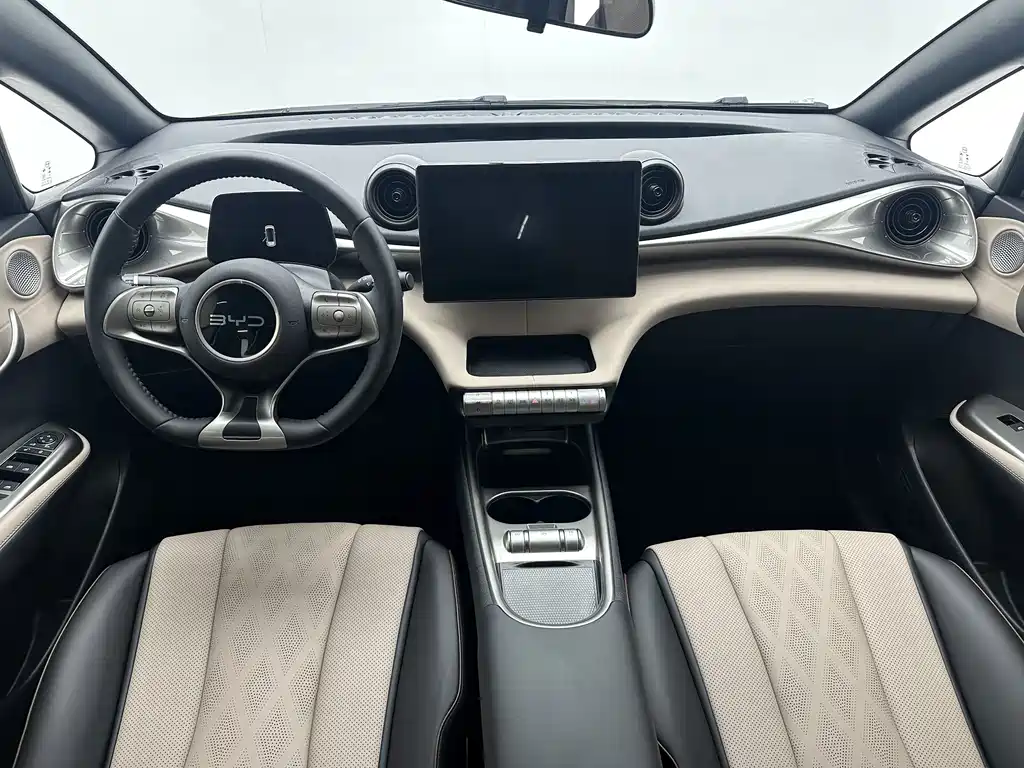 BYD Dolphin — миниатюра 7