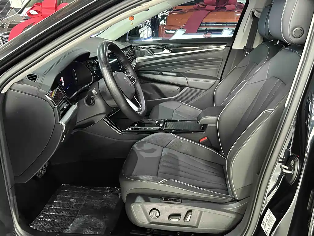 Volkswagen Passat 2024 380TSI Elite