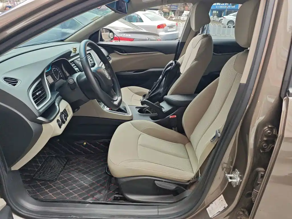 Buick Excelle — миниатюра 15