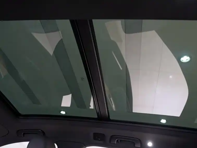 Audi Q7 — миниатюра 11