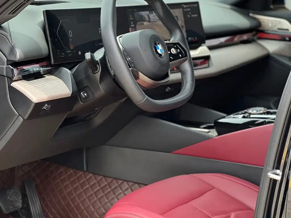 BMW 5 Series — миниатюра 4