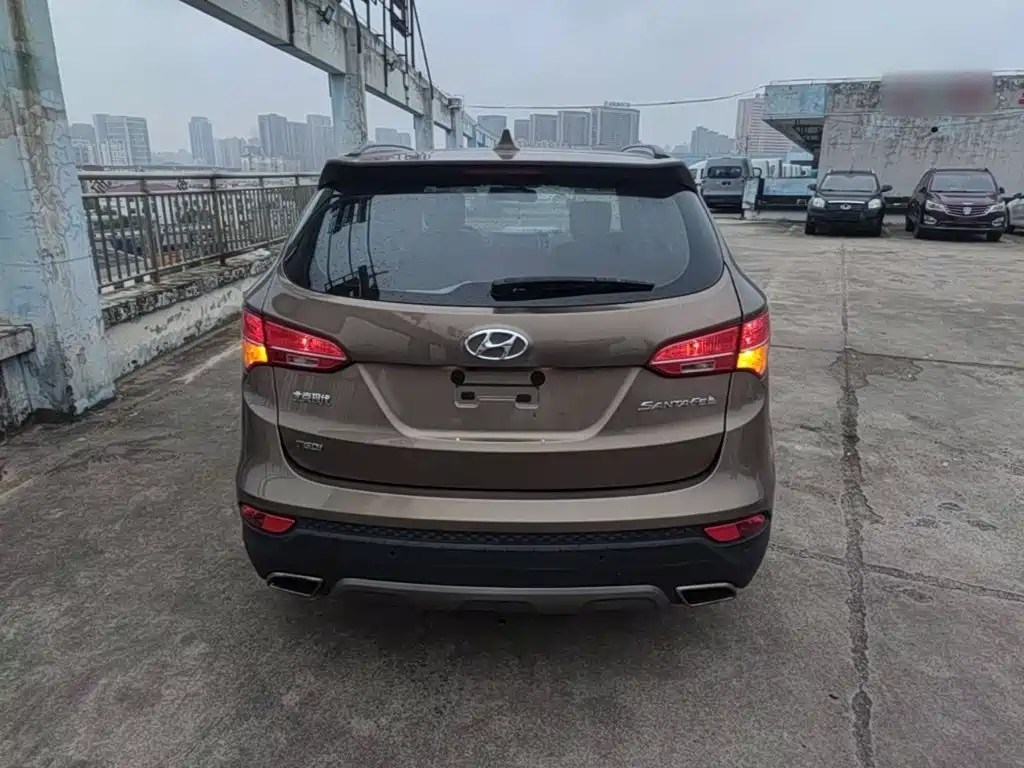 Hyundai Santa Fe — миниатюра 6