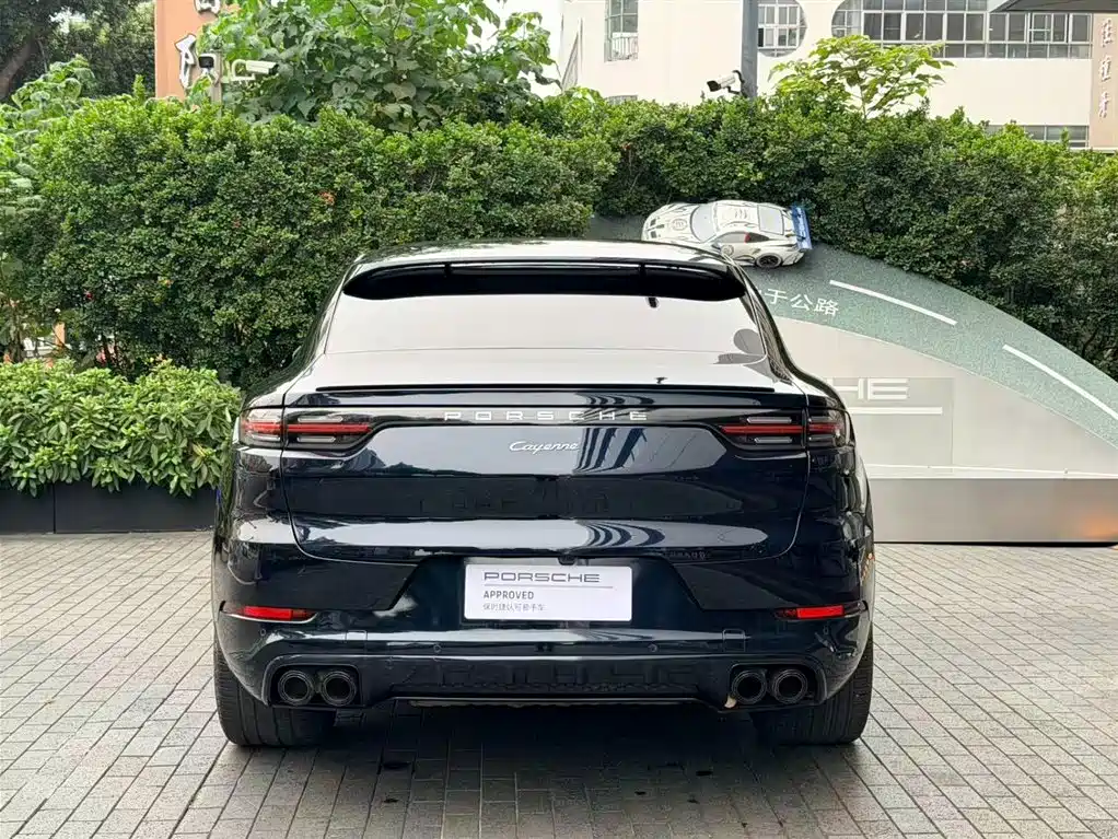 PORSCHE CAYENNE