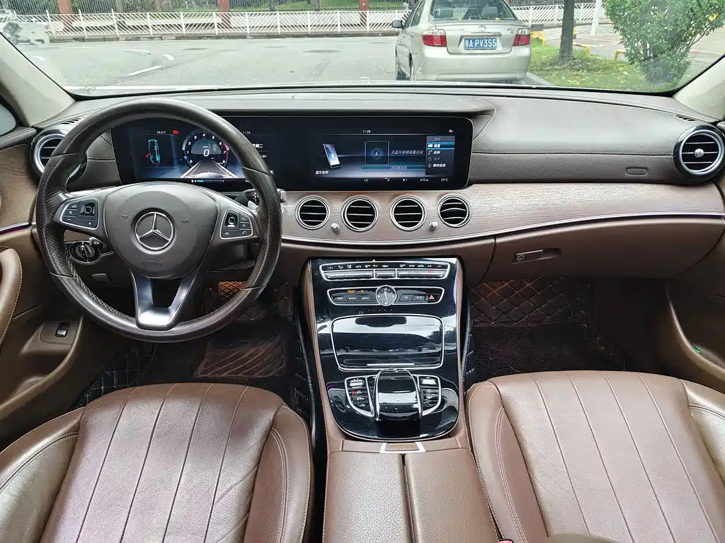 Mercedes-Benz E-Class E 2017 E 320 L 4MATIC
