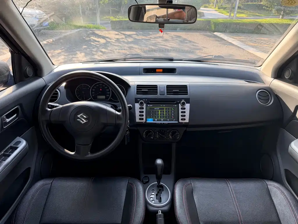 Suzuki Swift — миниатюра 9