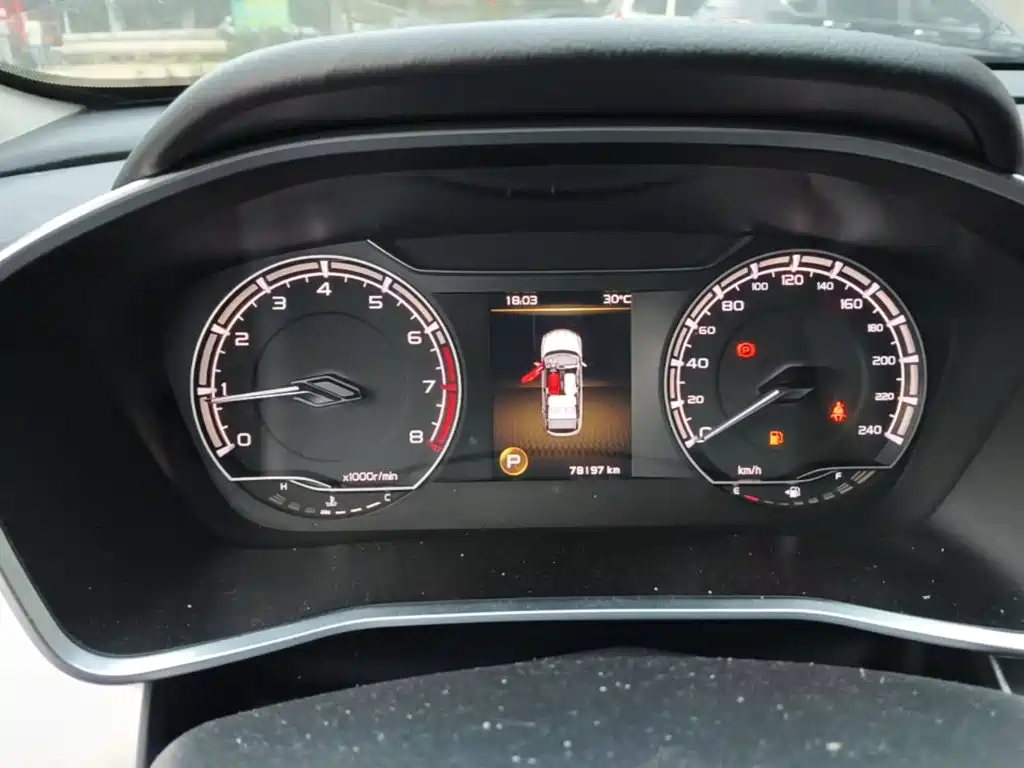 Geely Binyue — миниатюра 12