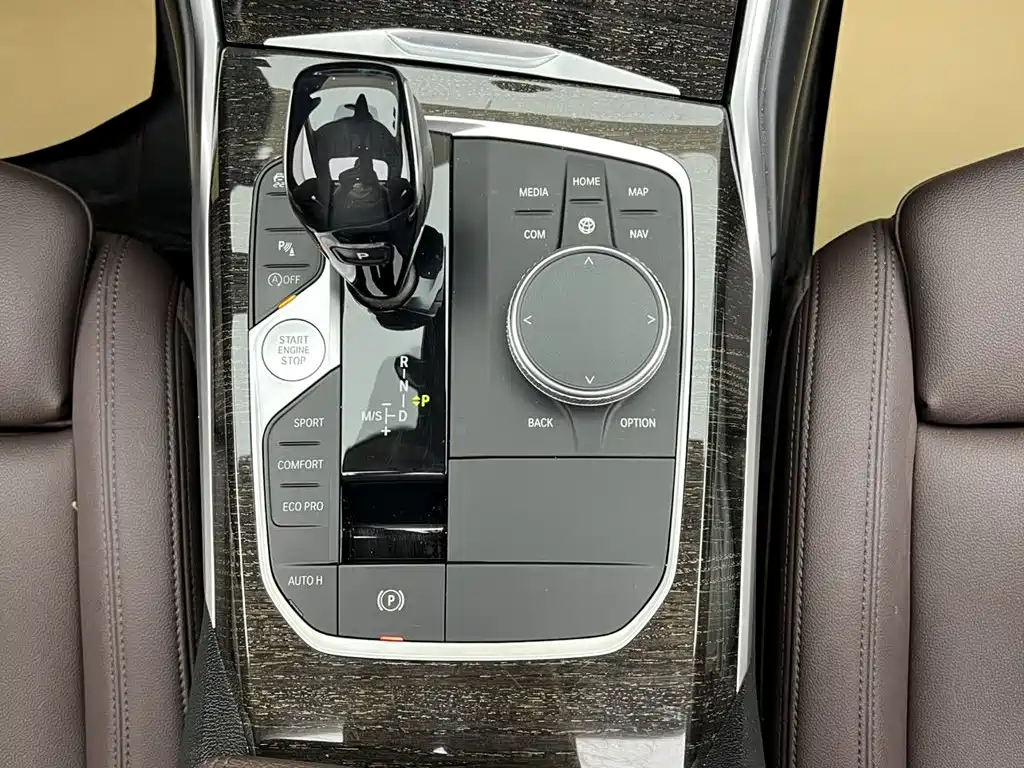 BMW 3 Series — миниатюра 24