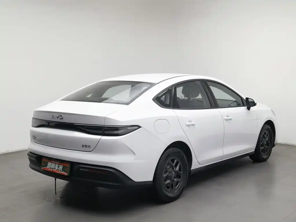 BYD Seal 05 DM-i — миниатюра 2