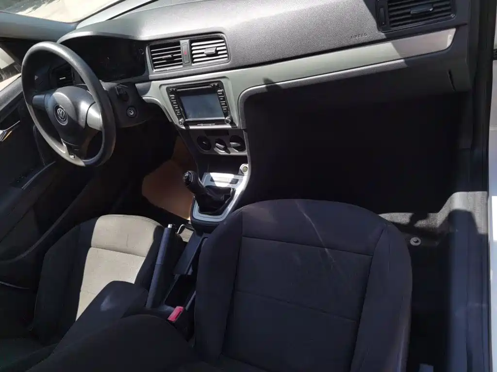Volkswagen Lavida — миниатюра 13