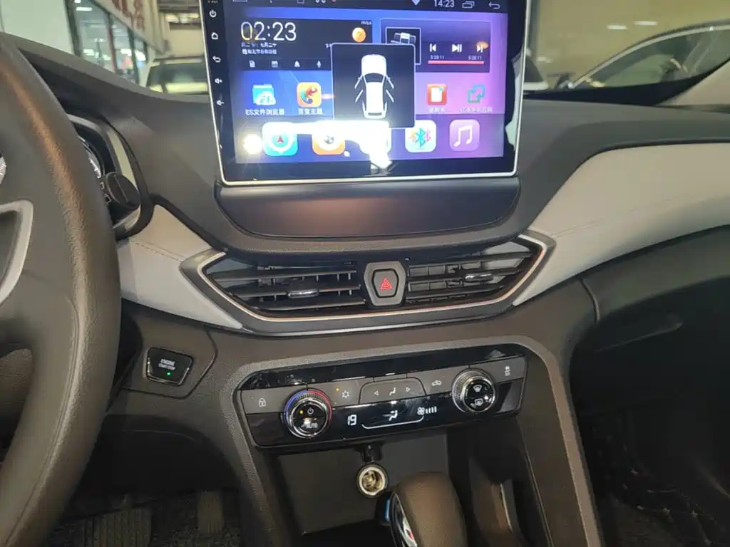 Chevrolet Volando — миниатюра 13