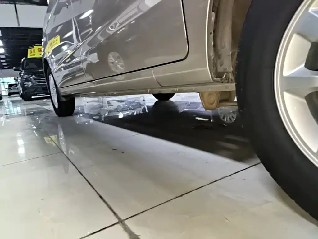 Wuling Hongguang V — миниатюра 22