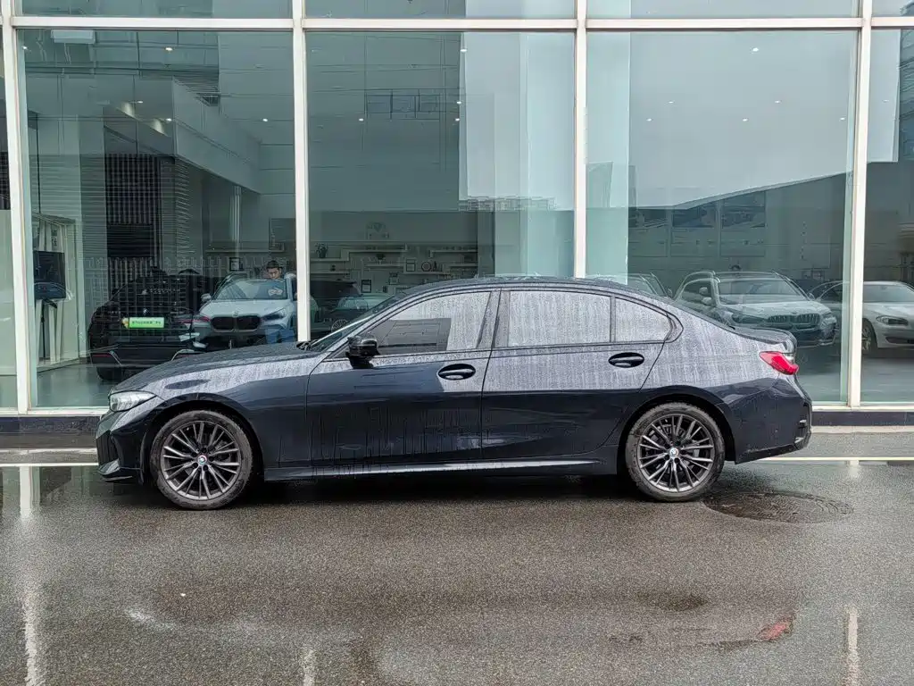 BMW 3 Series — миниатюра 4