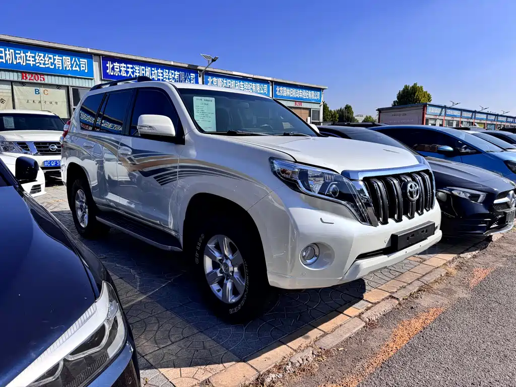 Toyota Prado — миниатюра 3