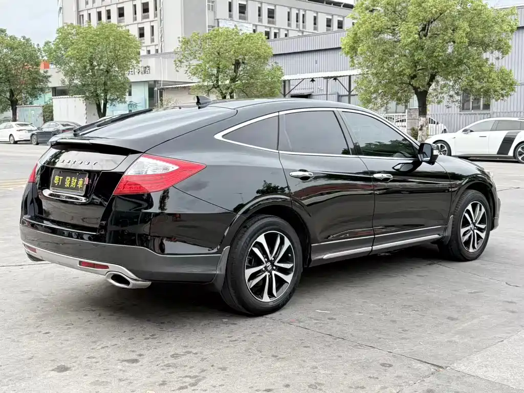 Honda Crosstour 2.4L Luxury Edition, фото 9