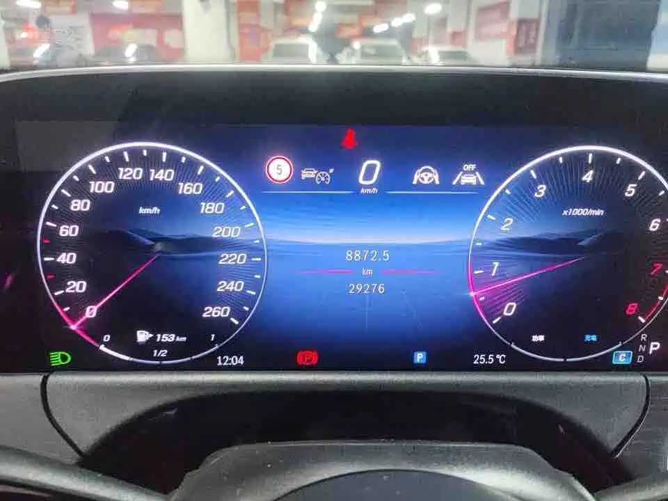 Mercedes-Benz E-Class — миниатюра 3
