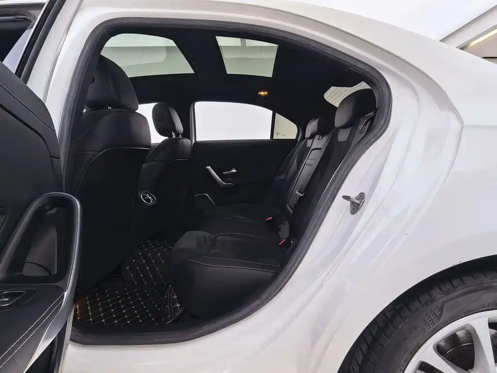 MERCEDES-BENZ A CLASS