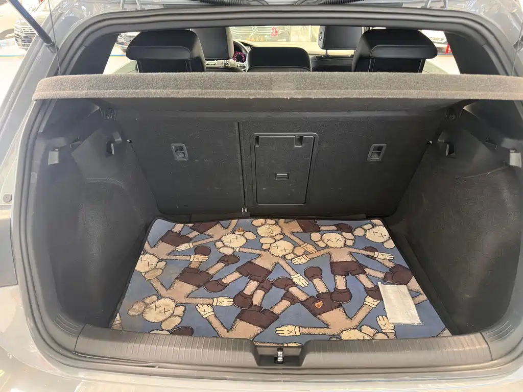 Volkswagen Golf — миниатюра 12