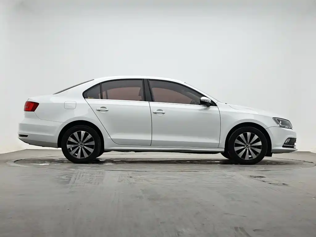 Volkswagen Sagitar — миниатюра 6