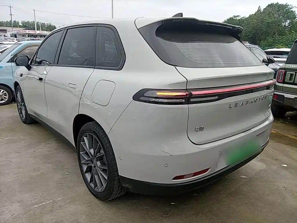 Leapmotor Leapmotor C10 — миниатюра 5